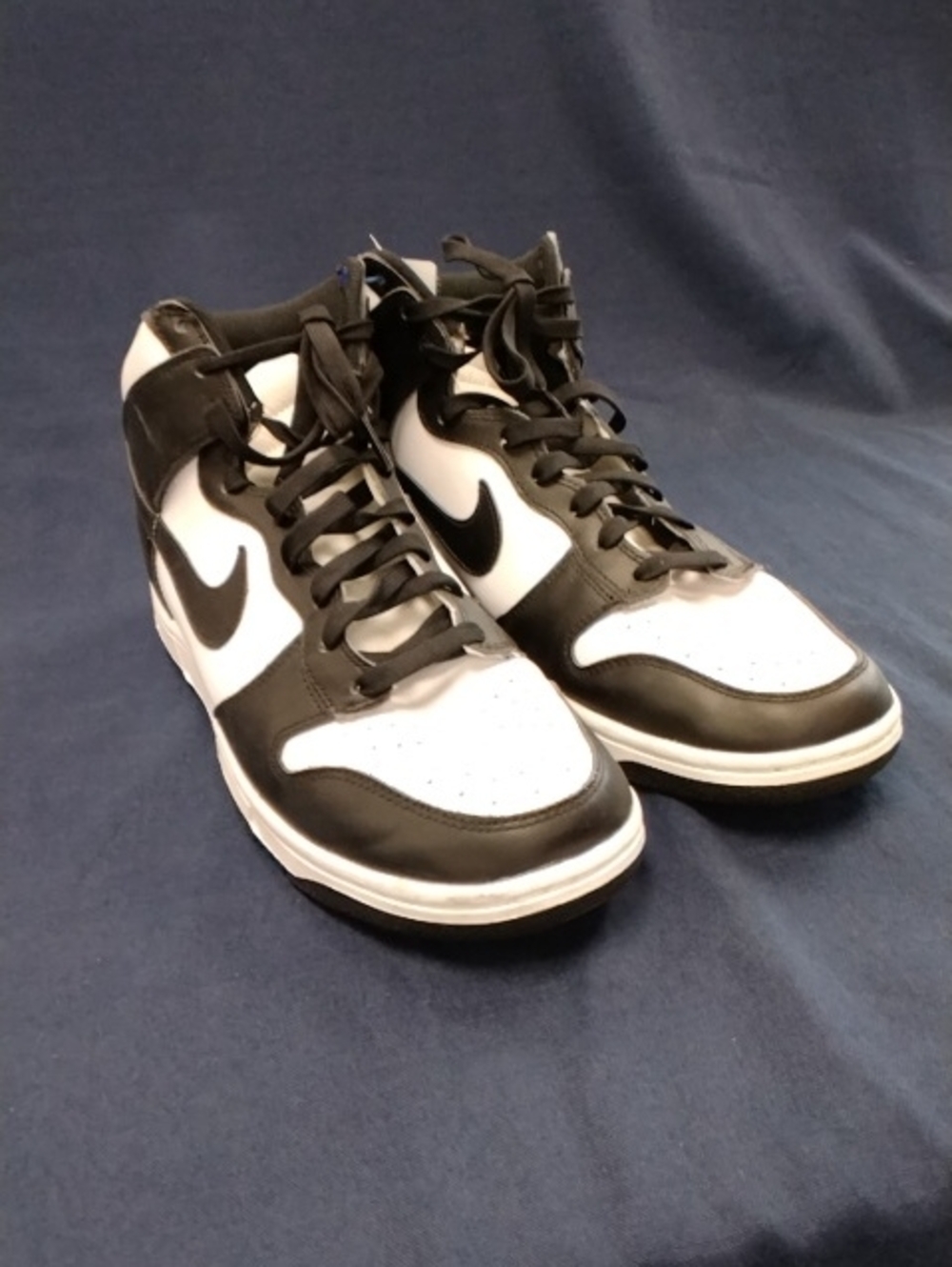 Nike Men’s Black and White High-Top Sneakers